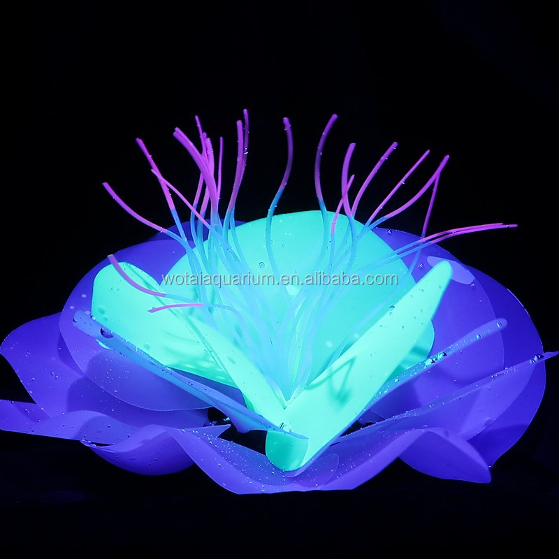 Fishbowl Ornaments Manufacturer wholesales custom betta toys goldfish toys artificial underwater jewelry lotus flower