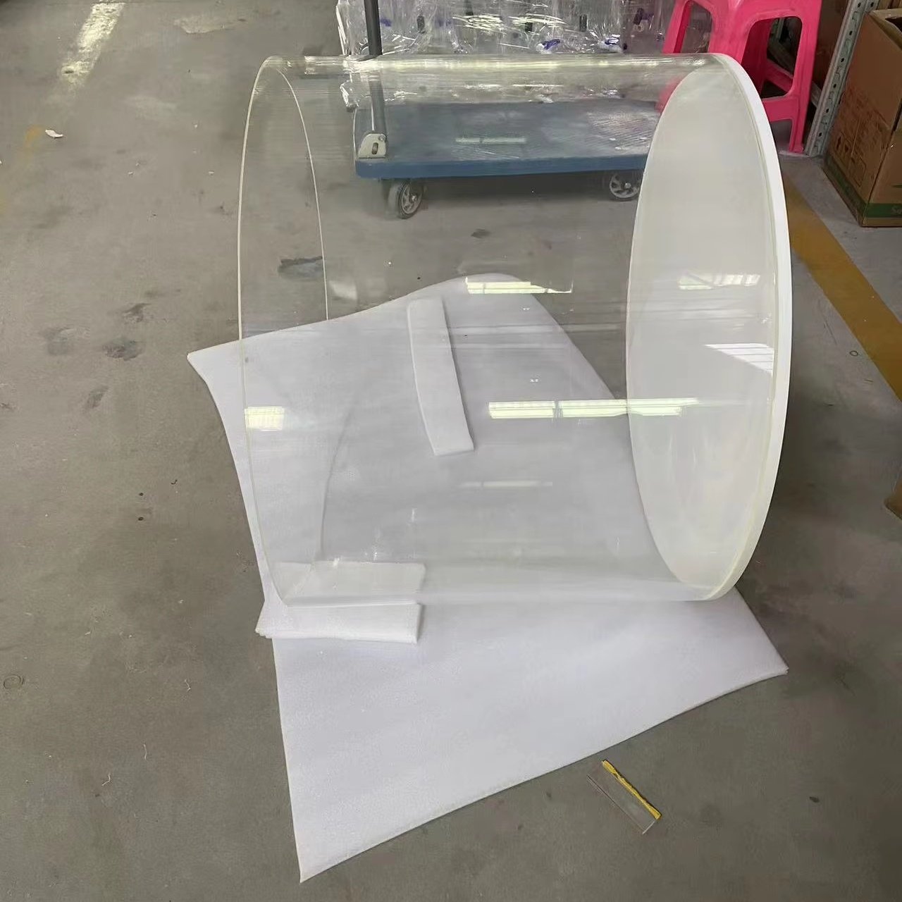 Cherry Eco-Container Large Acrylic Cylinder Fish Tank Suitable for Acrylic Display in Oceanarium