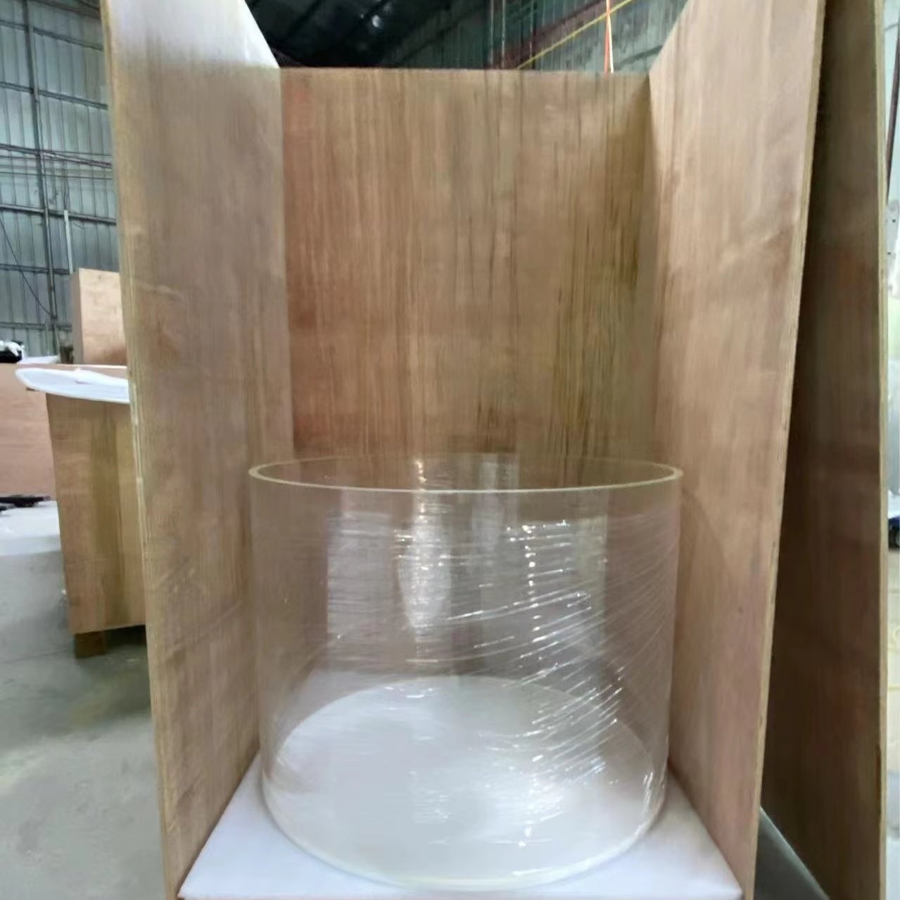 Cherry Eco-Container Large Acrylic Cylinder Fish Tank Suitable for Acrylic Display in Oceanarium