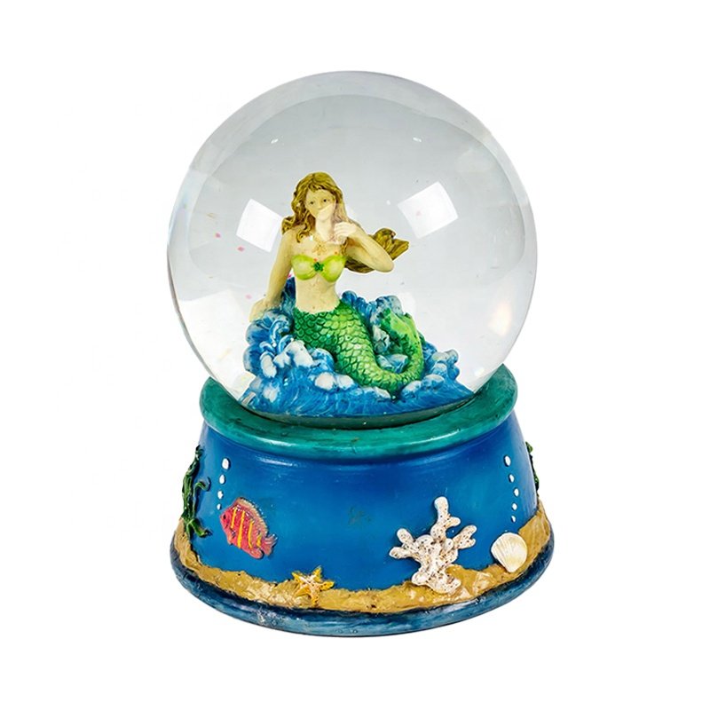 2023 New Product Promotion Resin Crafts Aquarium Snowglobe Low MOQ Kids Women Holiday Gifts With Music LED Lighting