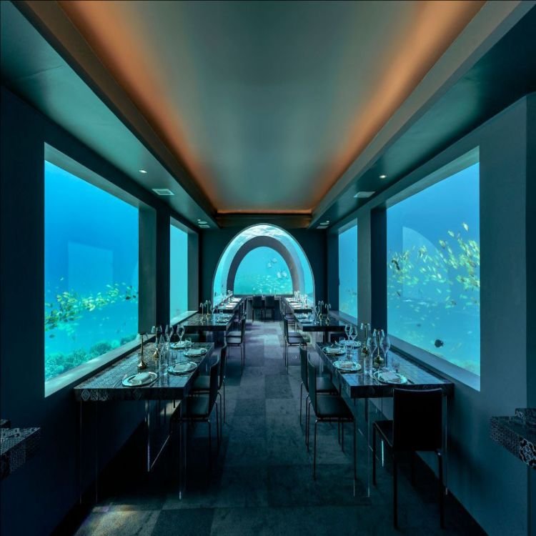 30M Large Aquarium Acrylic Cylindrical Customized Big Cylinder Acrylic Aquarium Fish Tank