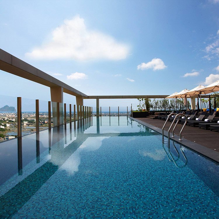 2020 Hot selling plastic plexiglass sheets acrylic swimming pools