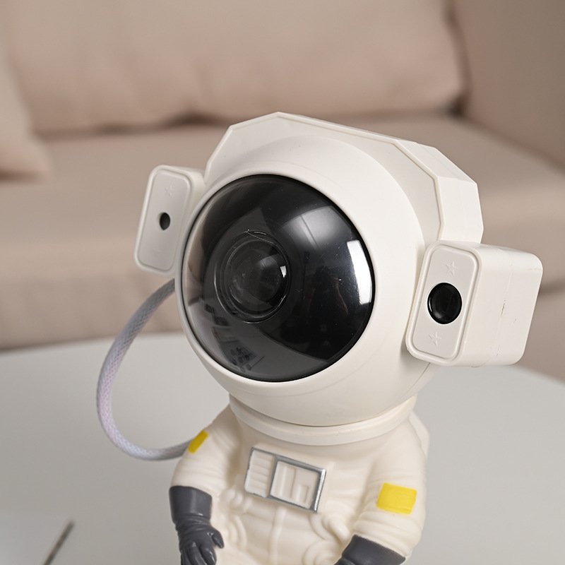 New astronaut star lights out of the cabin projection atmosphere lights nightlight bedroom creative LED table lamp