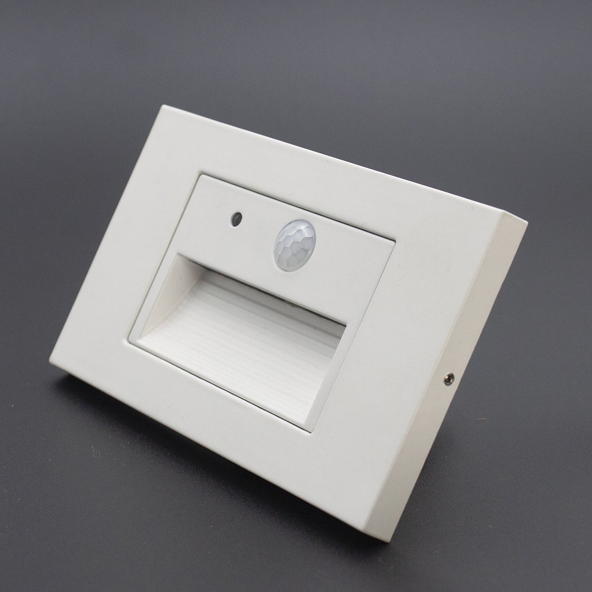ETL listed Ra90 120V sensor LED Step Light