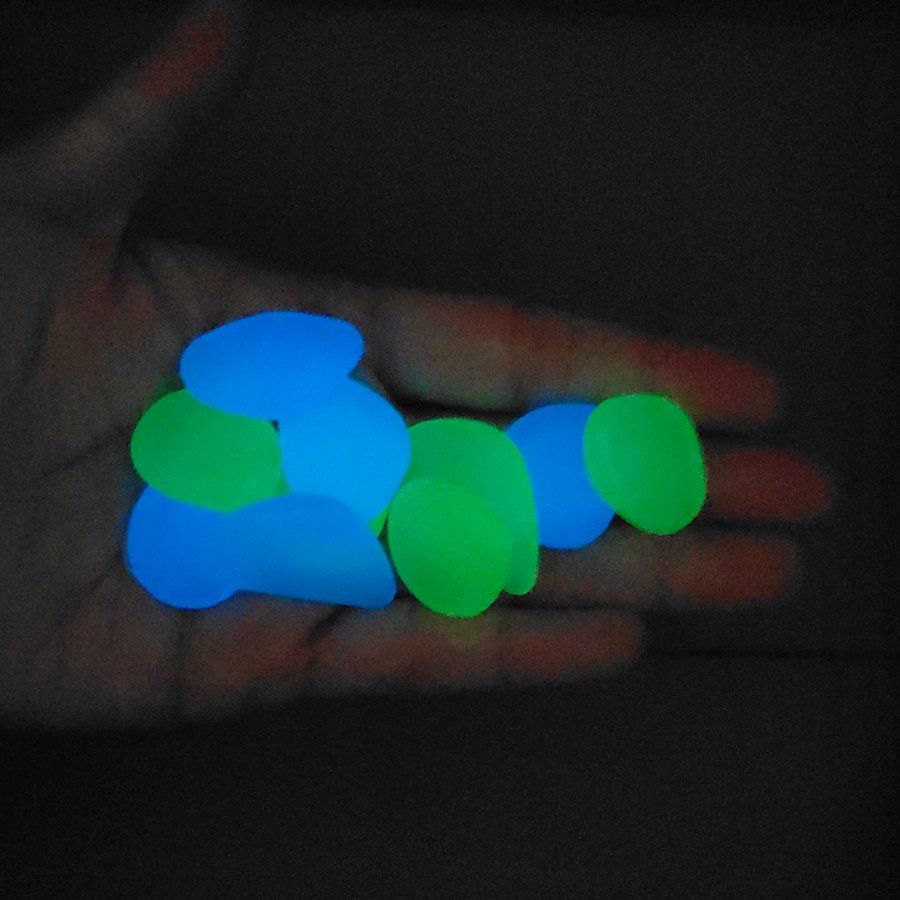 Luminous Stones Glowing in the Dark Lighting Cobbles for Garden Landscape Aquarium Decorations Paving Pebbles Fluorescent Stones