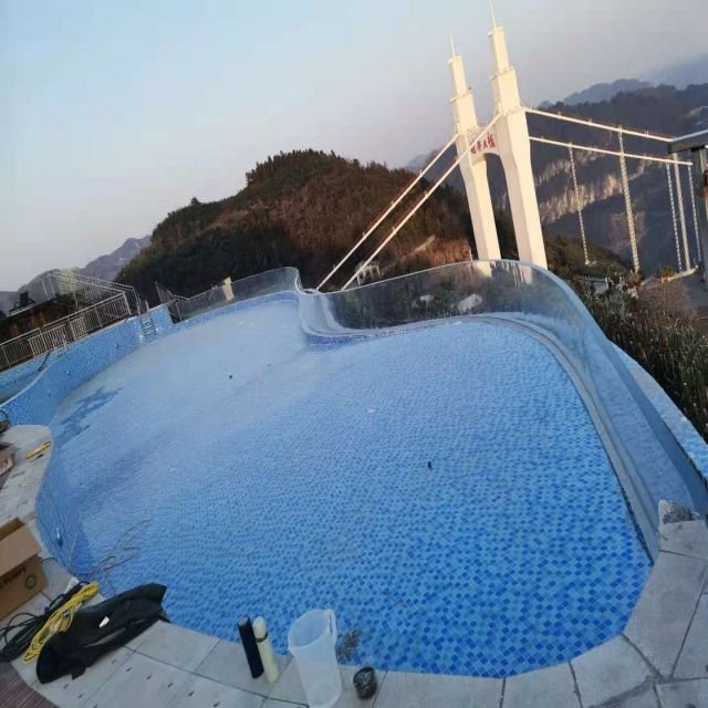 Factory Direct Acrylic Lucite Endless Swimming Pool above Ground with Acrylic Window
