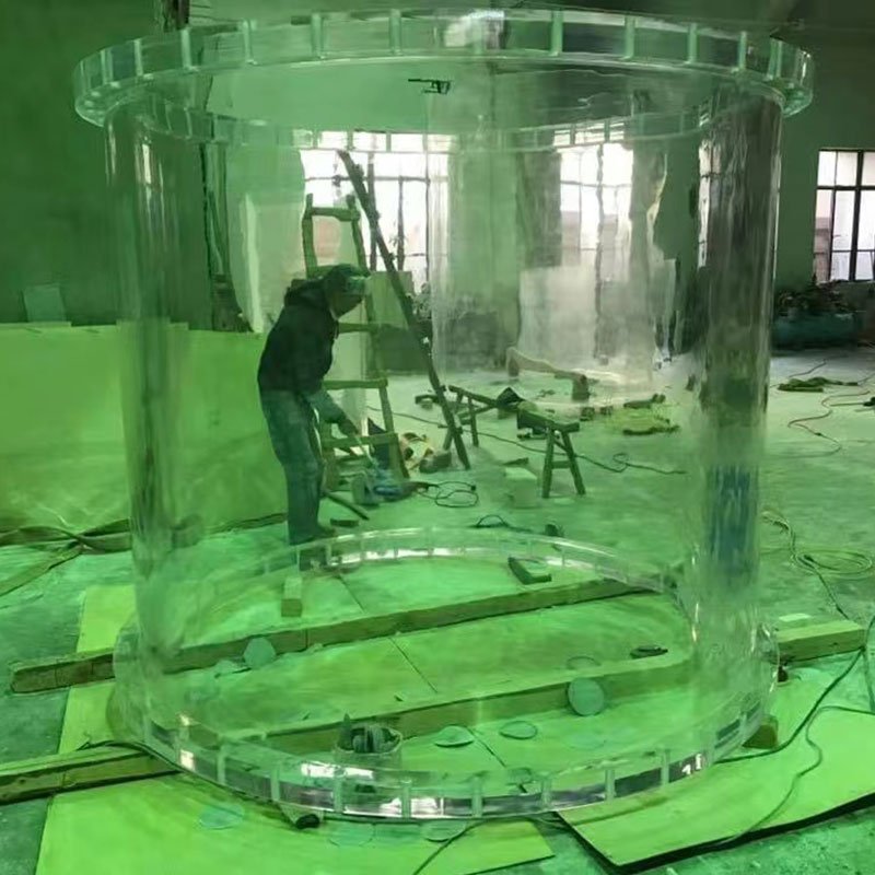 Factory Custom Bespoke Cylindrical Acrylic Fish Tanks Aquariums Tailored to Your Unique Style