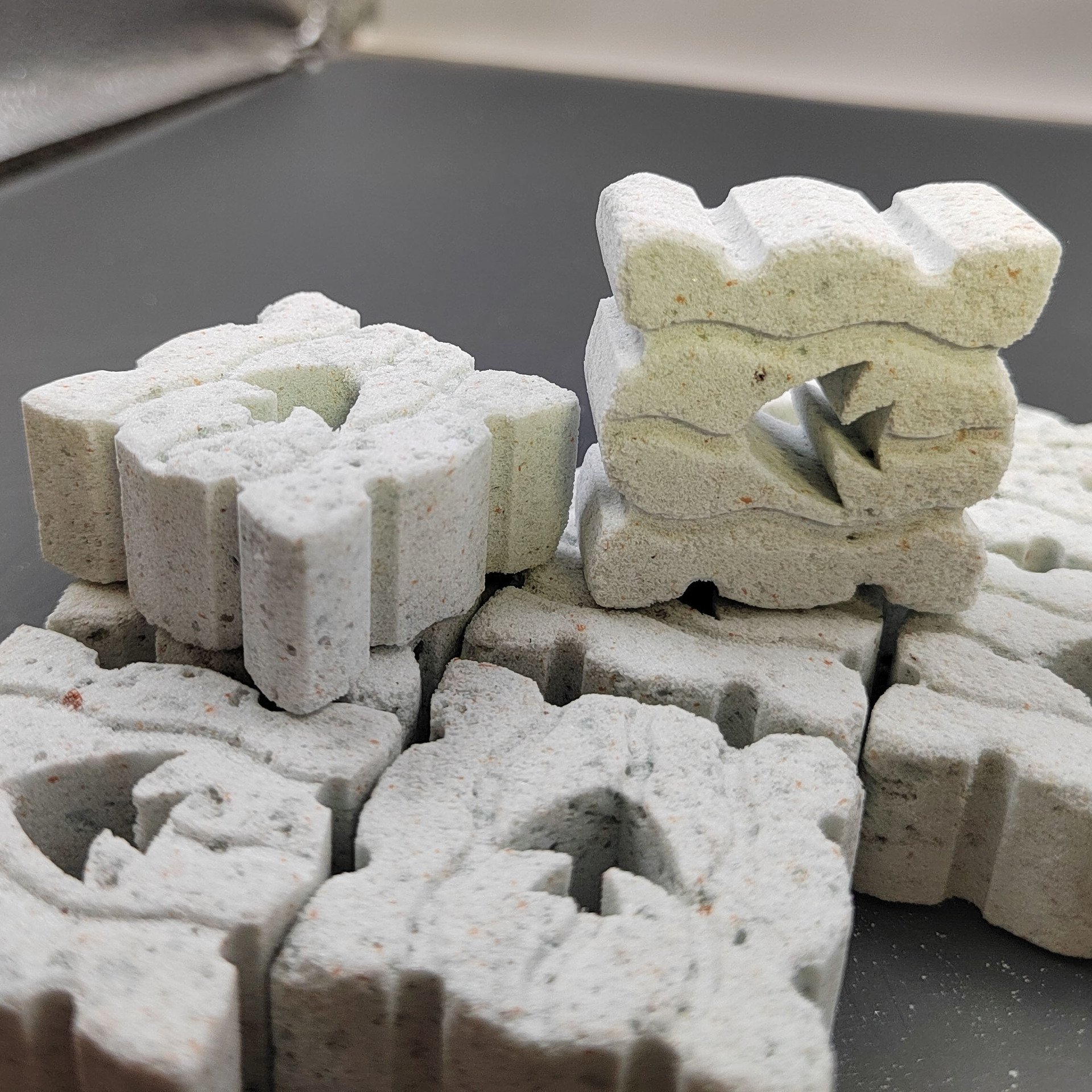 Aquarium Fish tank filter material ceramic bacteria house water purification nano brick
