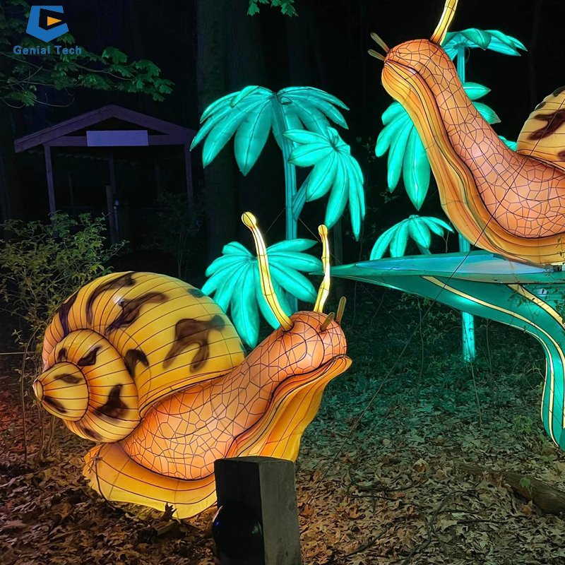 SGL61 Outdoor Waterproof Underwater World Sea Animal Festival Clownfish Lantern For Aquarium