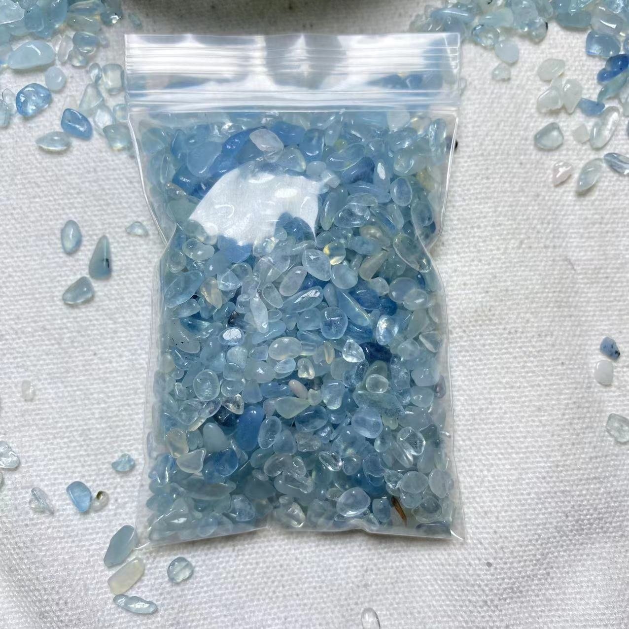 High Quality Aquamarine Chips Polished Irregular Aquamarine Crystal Chips DIY Gemstones for Aquarium Home Decoration Gift