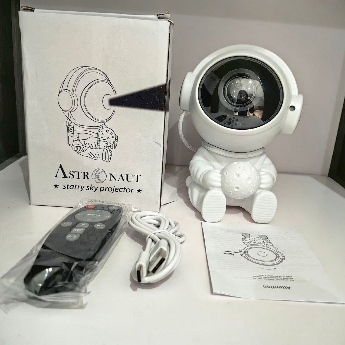 New astronaut starry sky projection lamp starry sky remote control atmosphere nightlight astronaut laser lamp