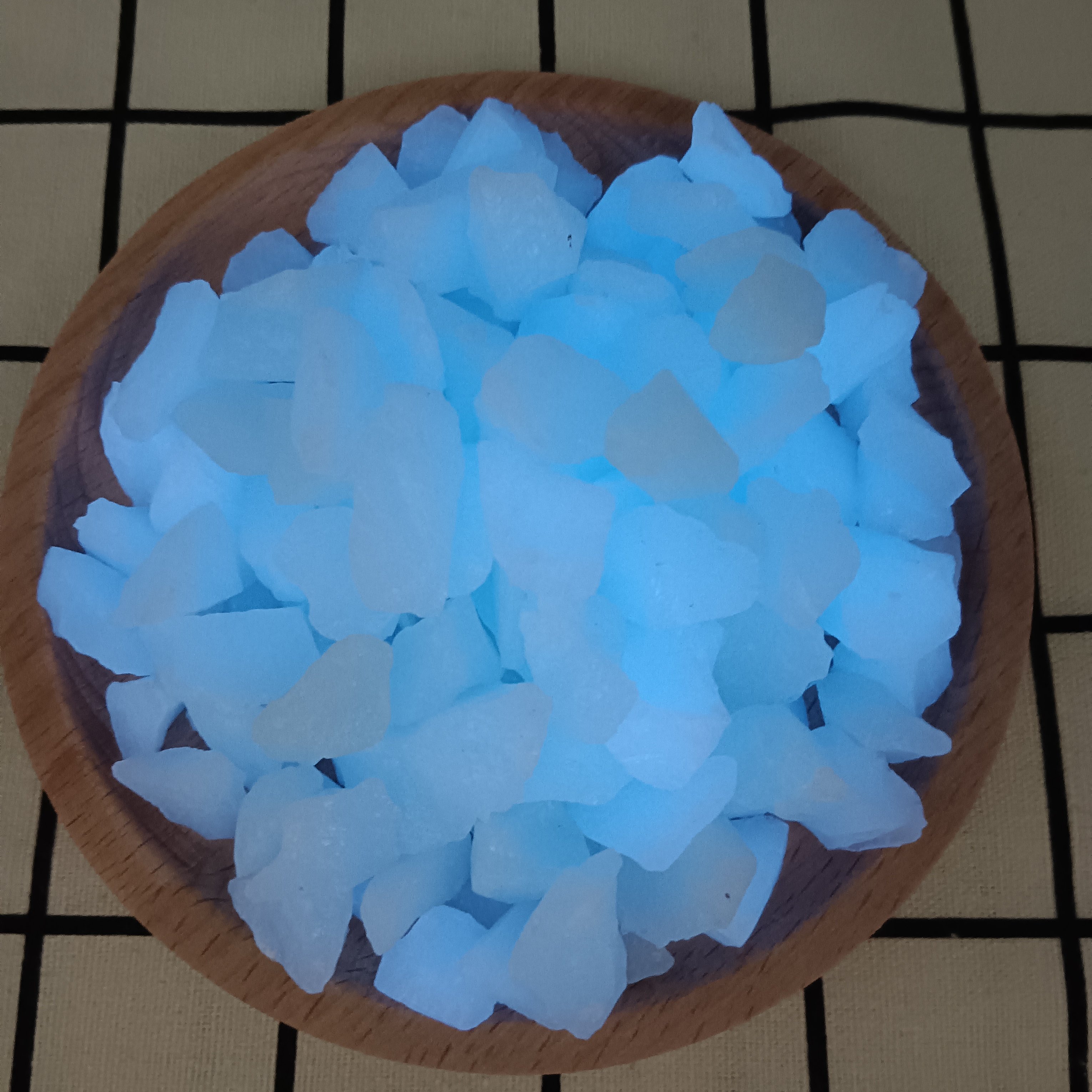 Natural Glow In The Dark Garden Decorative Stone Luminous Lighting Pebble Stone
