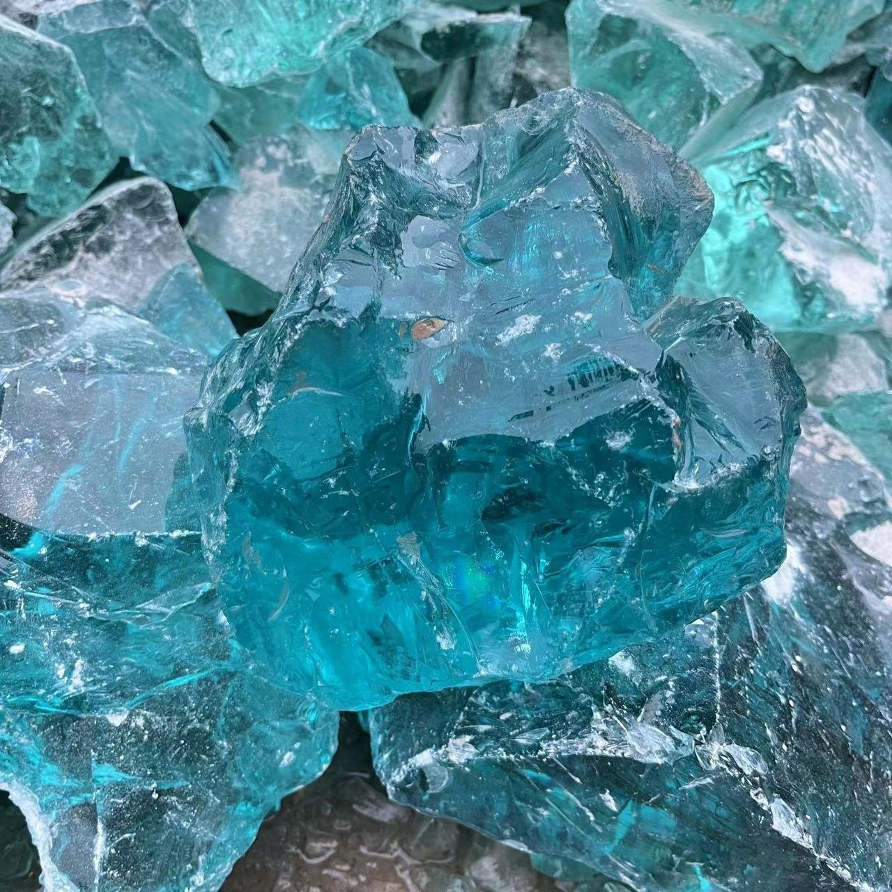 High quality colored transparent glass stone irregular broken glass block large garden decoration glass rock