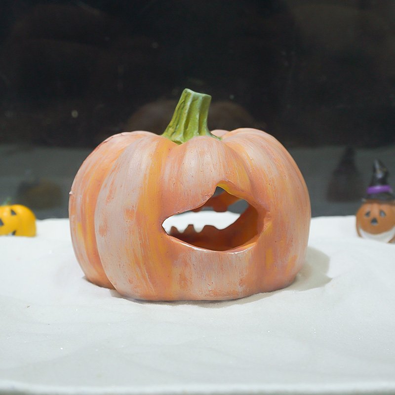 Hot sale cute orange pumpkin fish tank decorations DIY fish and shrimp hideout Halloween resin ghost pumpkin Aquarium Ornament