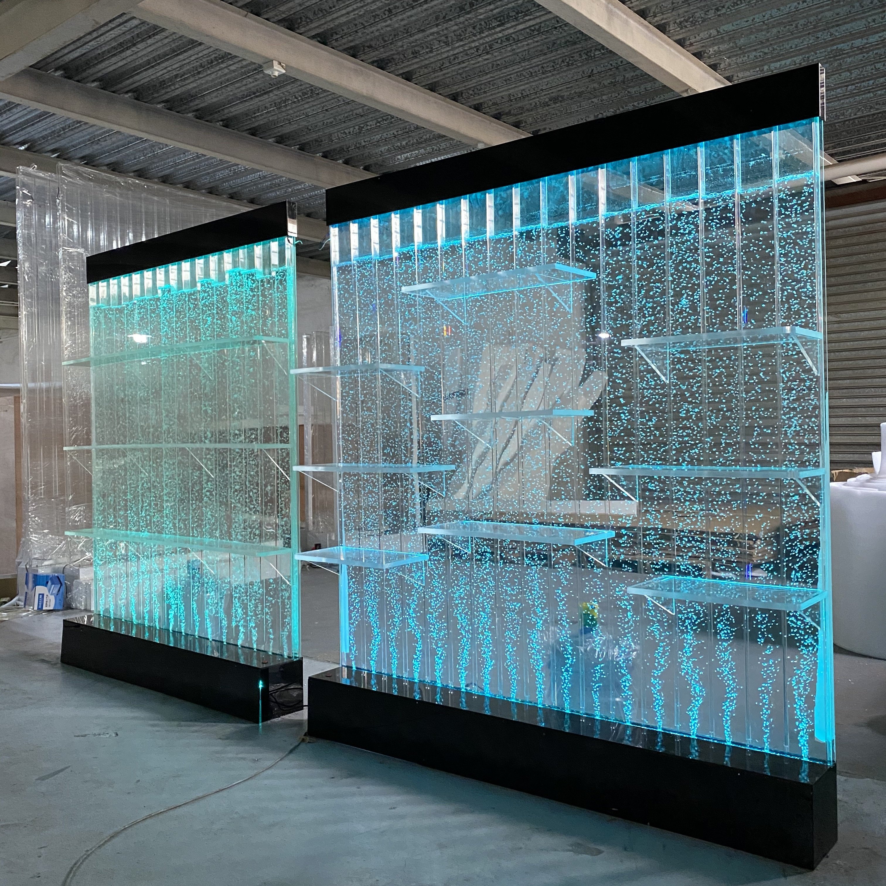 Custom Made Acrylic Large Aquarium Bubble Wall with LED Light Movable Water Bubble Panel Partition Wine Rack For Room Dividers