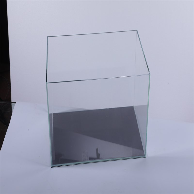 Wholesale Custom Glass Small Aquarium Fish Tank Modern Home Office Bar Counter Decorated Fish Tank Aquarium