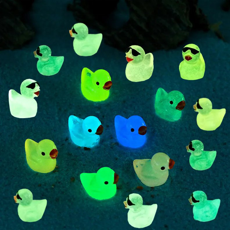 yuwei Micro Garden Landscape Aquarium Dollhouse Ornament Miniature Tiny Glow in The Dark Ducks Luminous Mini Resin Ducks