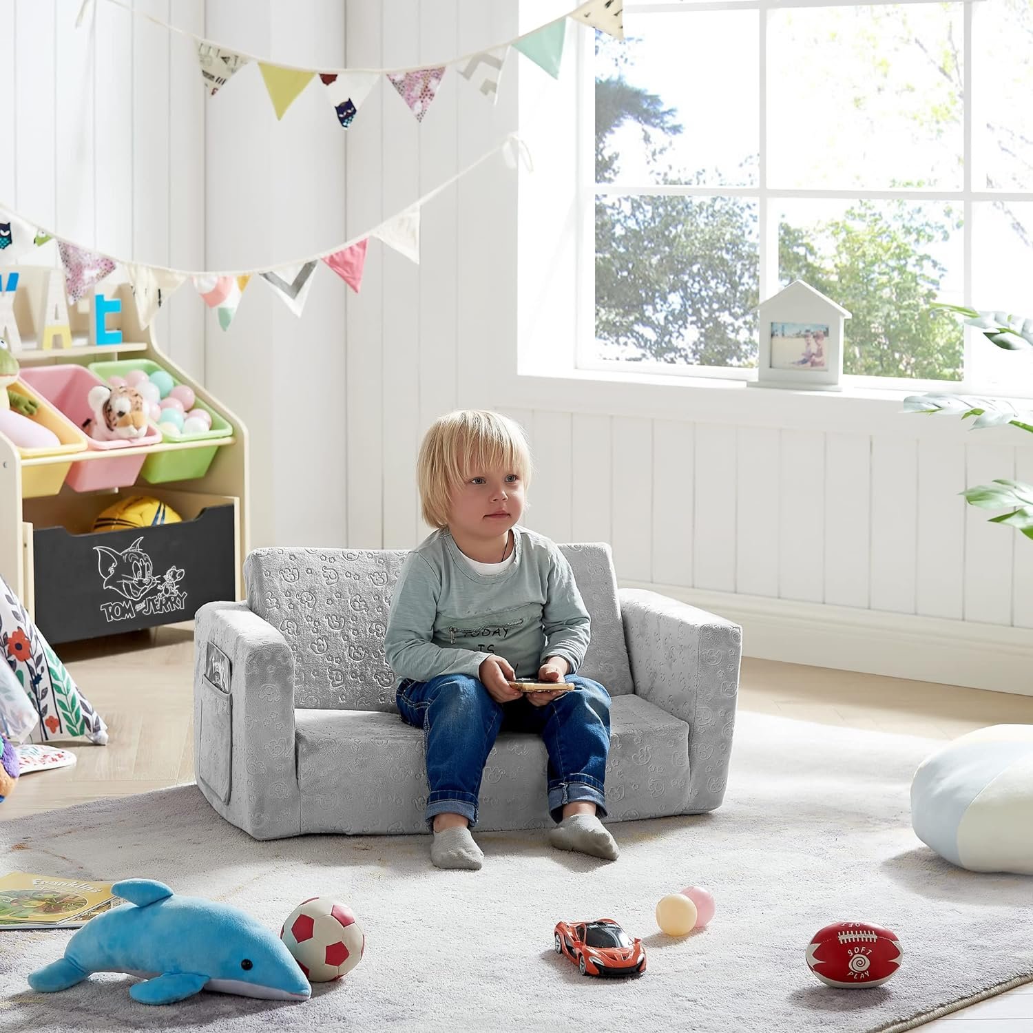 Furniture Kids Foam Fold Out Couch 2-in-1 Convertible Children's sofa With Soft Plush Fabric