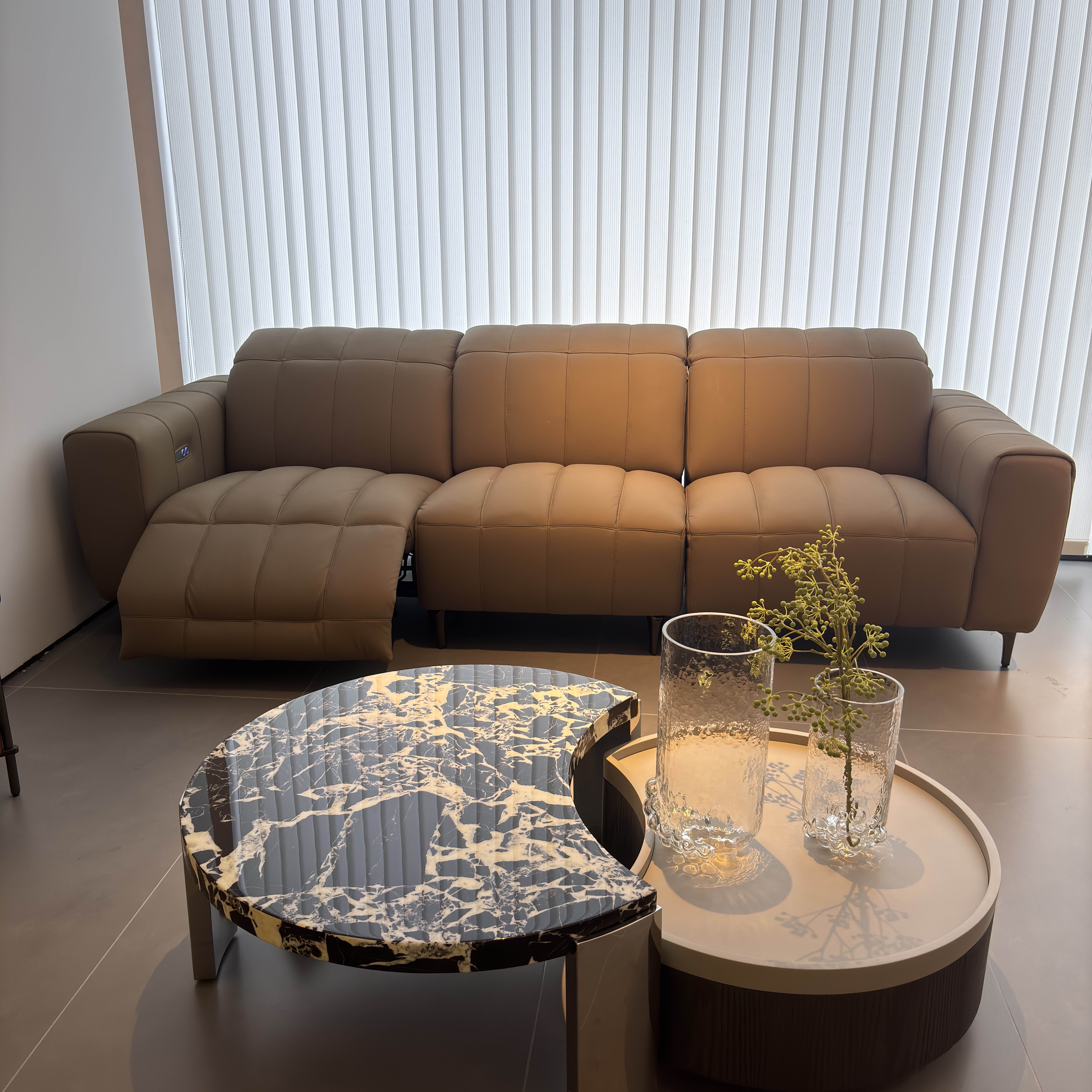 Hot Selling Italian 3 Seater Sectional Sofa Leather Living Room Sofa Set Nordic Electric Recliner Sofa for Villa