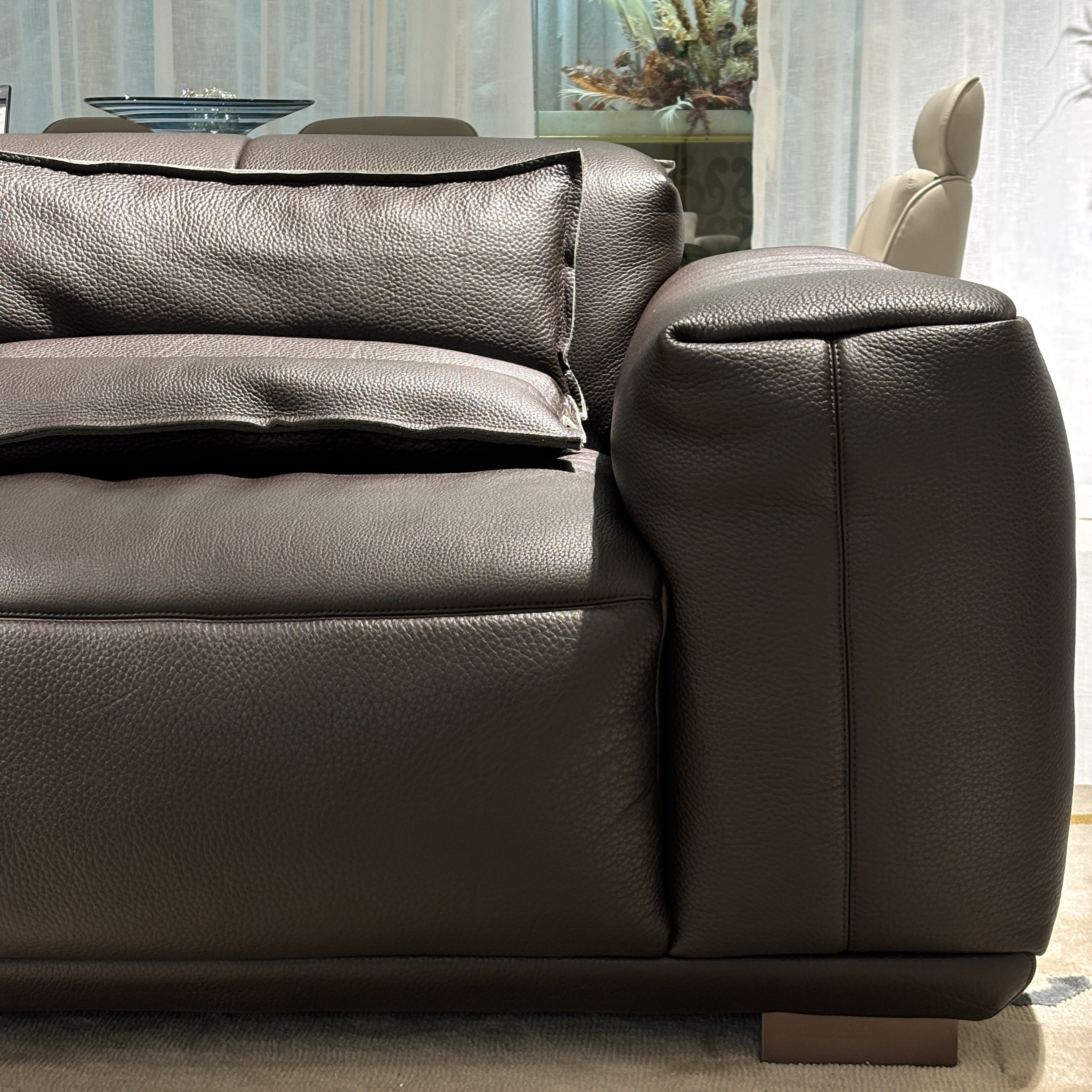YAEONS Modern Luxury Thickened Genuine Leather Sofa Nordic Elegant Velvet 3 Seater Sofa Couch Living Room Sofas for Villa