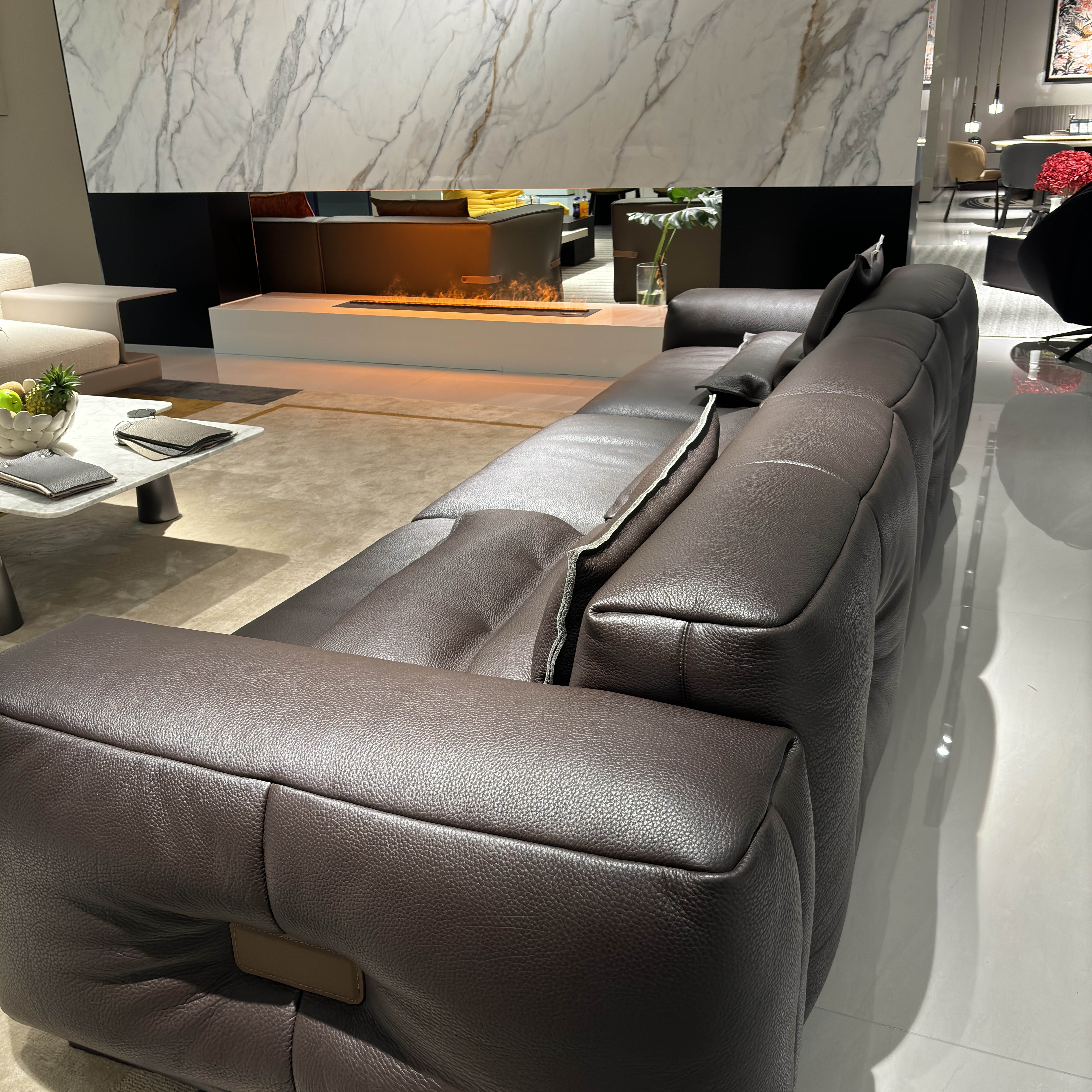 YAEONS Modern Luxury Thickened Genuine Leather Sofa Nordic Elegant Velvet 3 Seater Sofa Couch Living Room Sofas for Villa