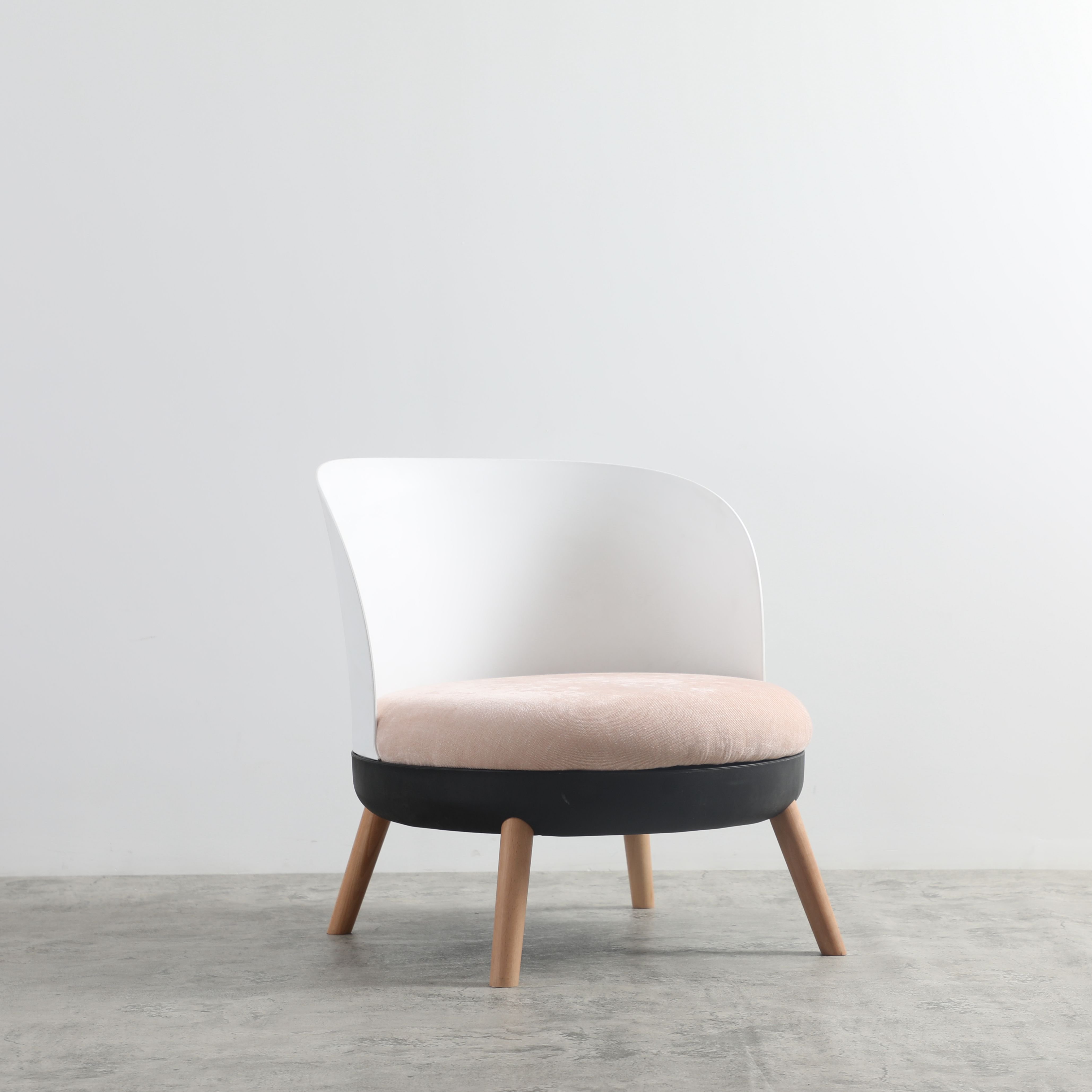 Wholesale Modern Home Furnitures One Seat Living Room Single Sofa Chair With Wooden Leg