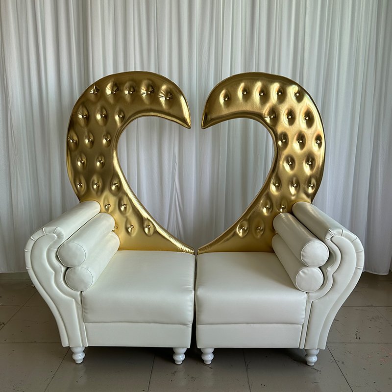 Luxury wedding decoration sofa groom and bride Sofa Wooden sofa for event reception Party