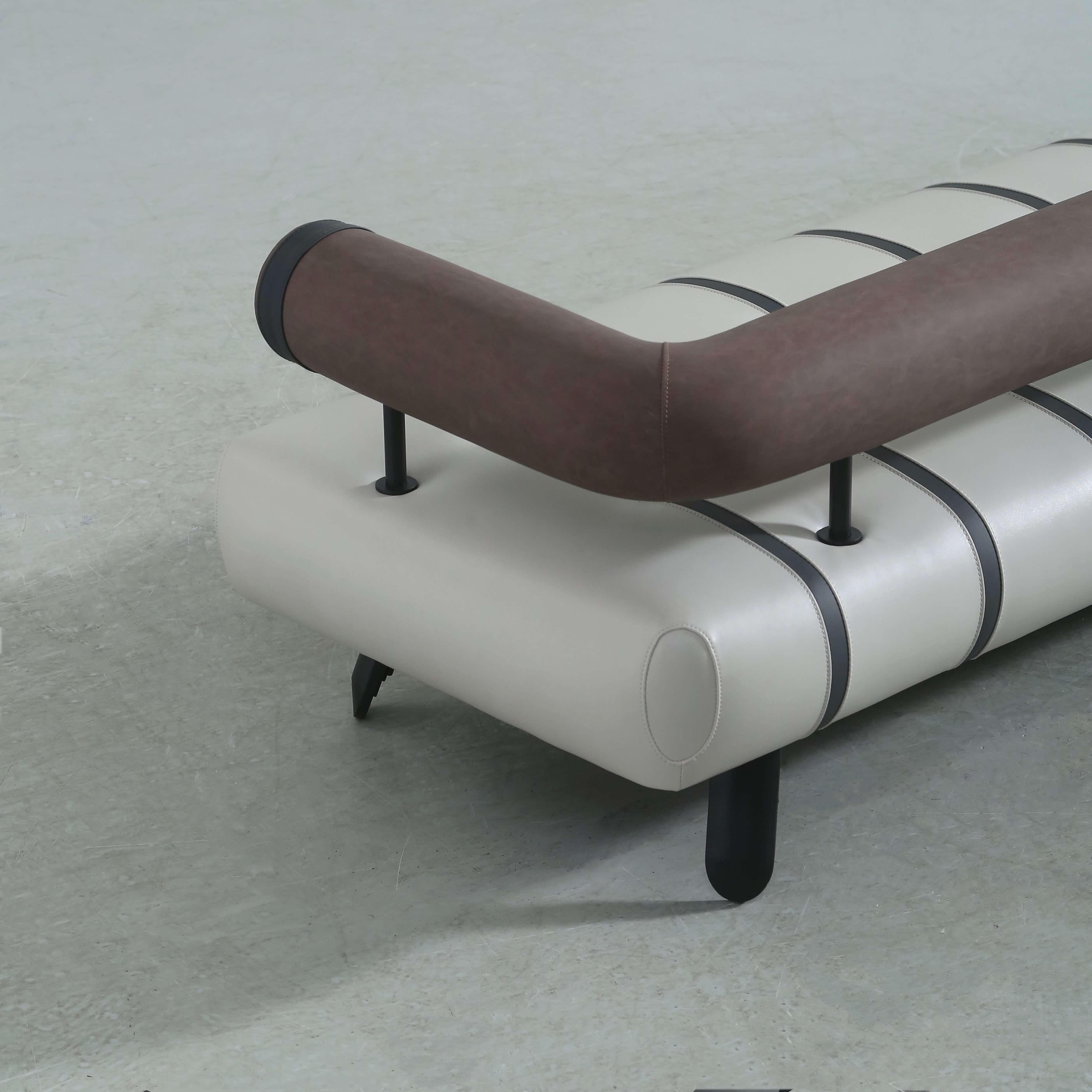 luxury sofa Furniture factory can customize the living room sofa leather bed seat living room furniture design concubine sofa