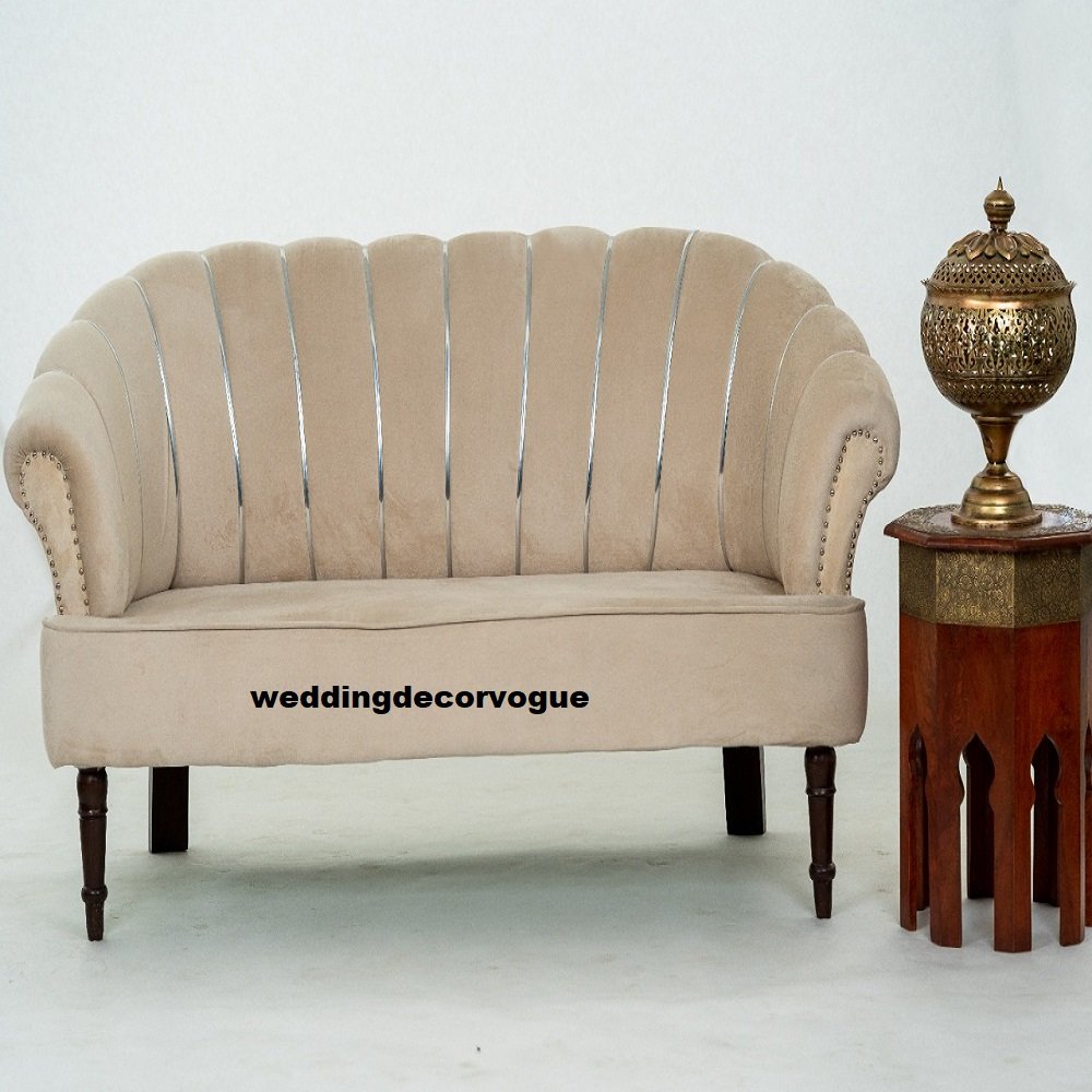 Italian Love Seat Sofa for Weddings Modern Wooden Two-Seater Designer Furniture for Wedding Chairs