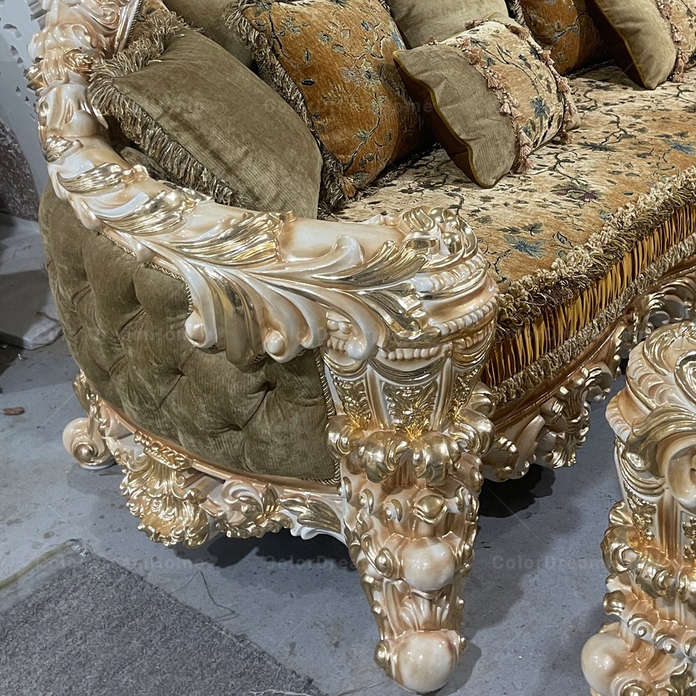 Luxury And Royal Style Sofa Set Luxurious Handcrafted Solid Wood Sofa Classic Living Room Sofas