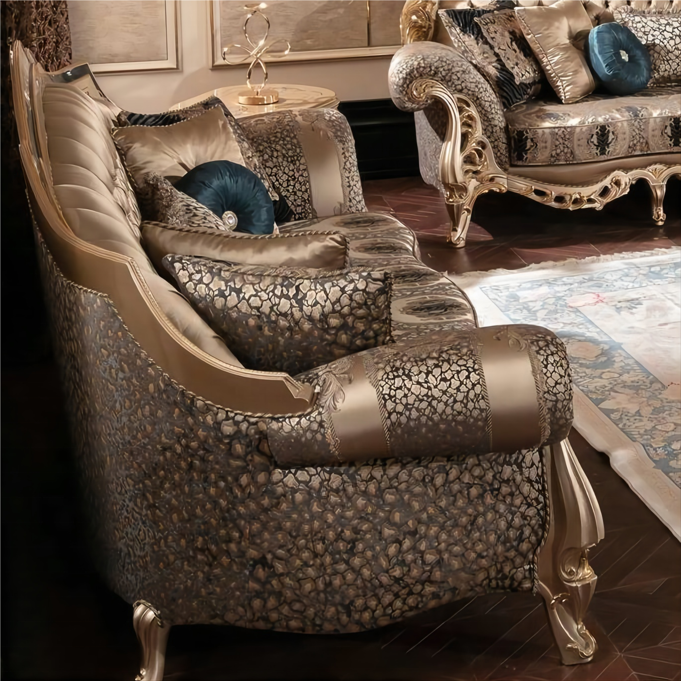 Classic Design European Style Sofa Set 100% Hand Carving Gold Foil Antique Customized Fabric Sofa