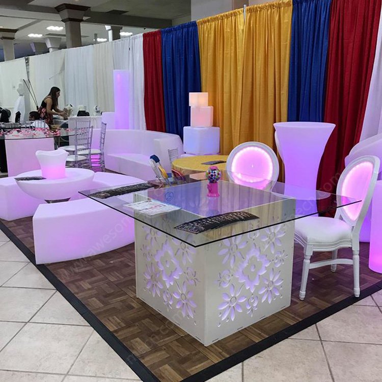 Expandable Dining Table Design, Illuminated 10 Seater Glass Buffet Table For Event Catering
