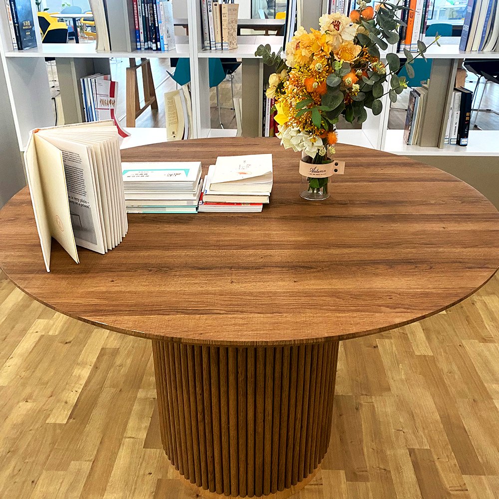 Hot Sale Factory Modern Kitchen Furniture High Round Wood dining table For Home