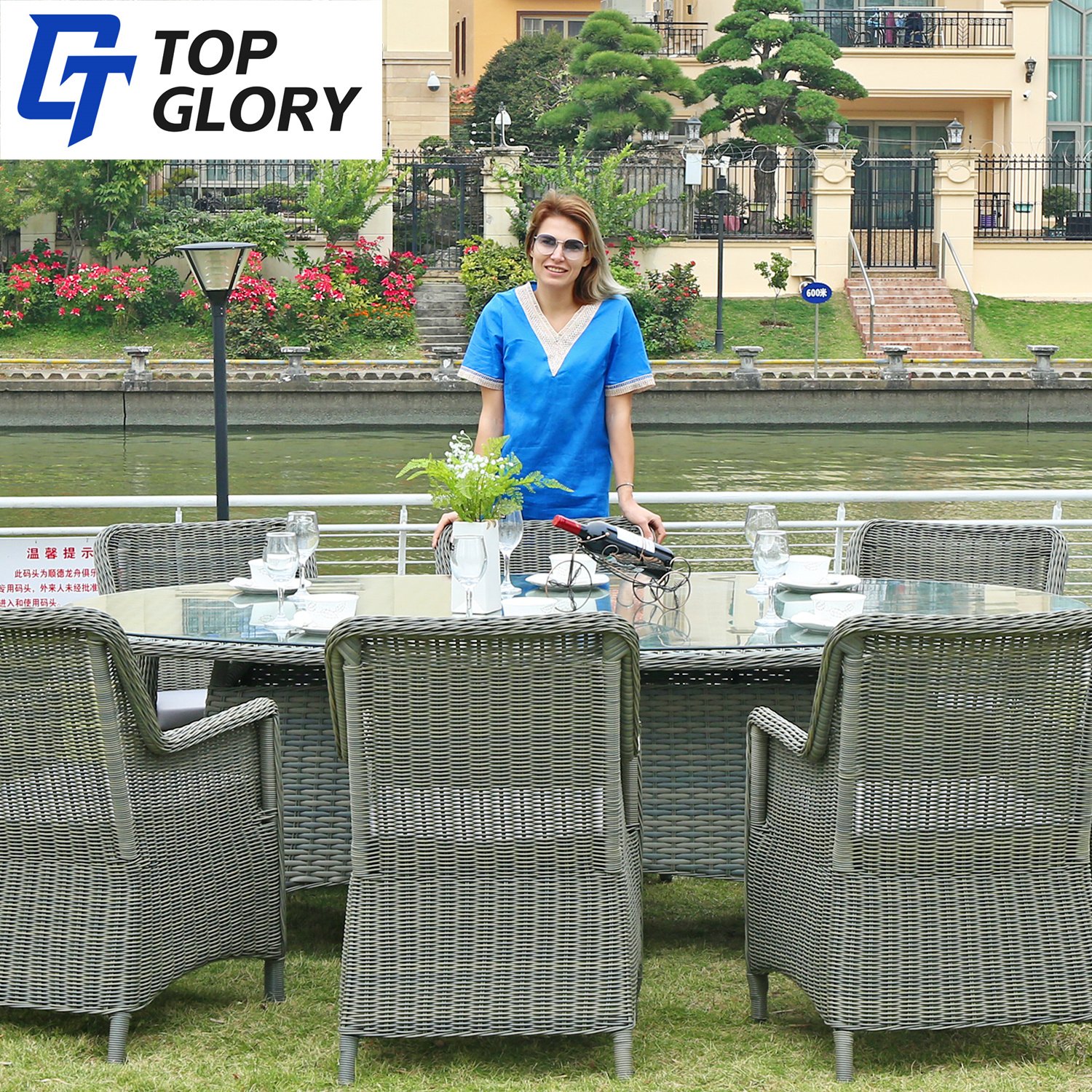 TG Luxury outdoor Rattan dining chair table set Patio Furniture Modern handcrafted WICKER Outdoor Tables And Chairs
