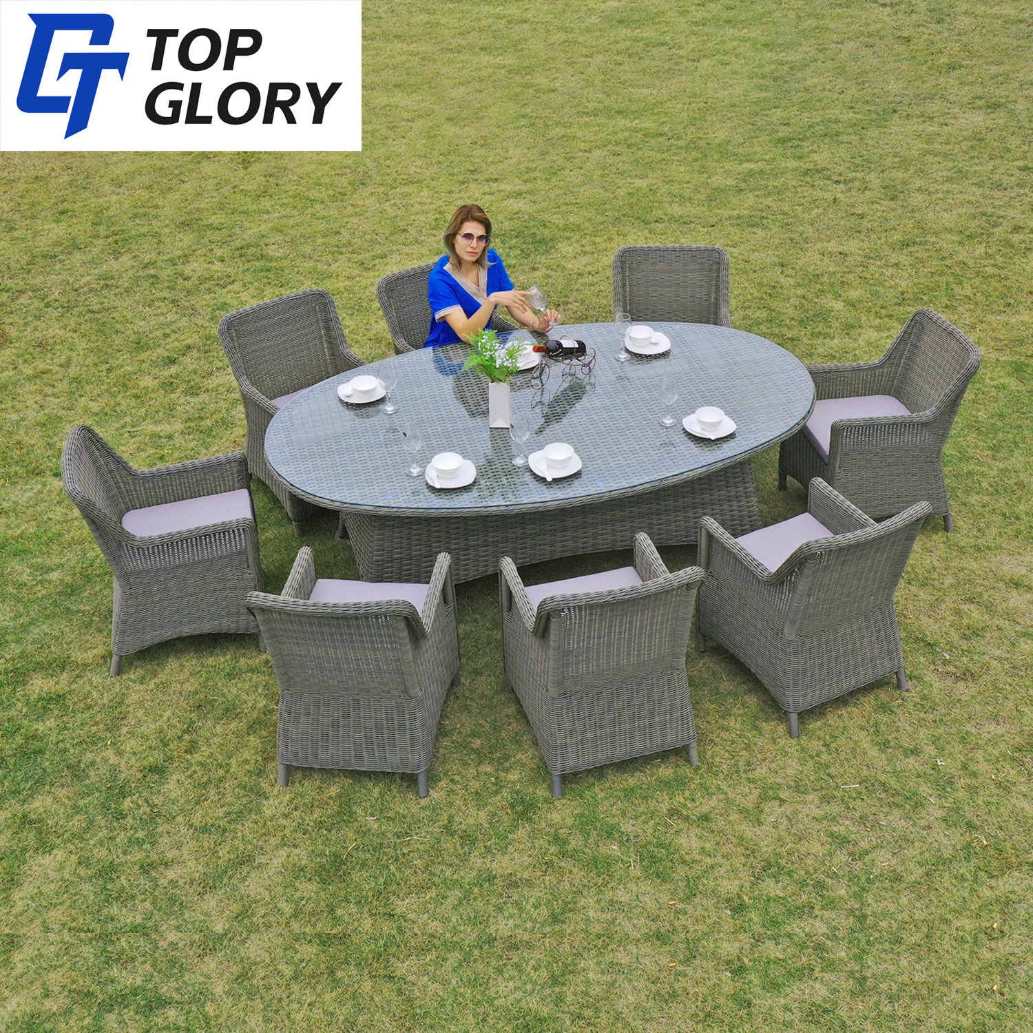 TG Luxury outdoor Rattan dining chair table set Patio Furniture Modern handcrafted WICKER Outdoor Tables And Chairs