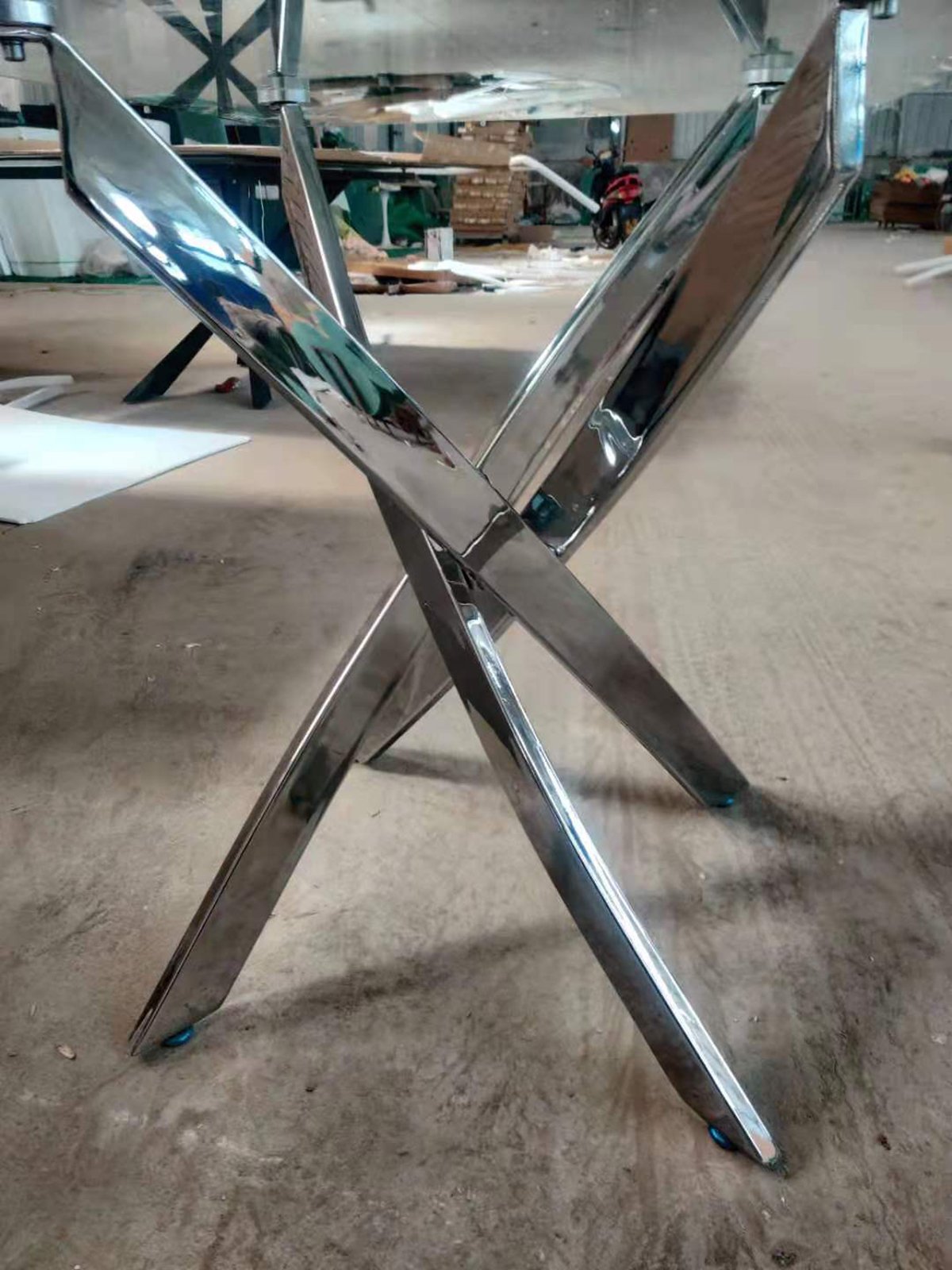 Free Sample Wholesale OEM/ODM Modern Design Home Furniture Dinning Room Table Sets Metal Stainless Steel Glass Dining Table