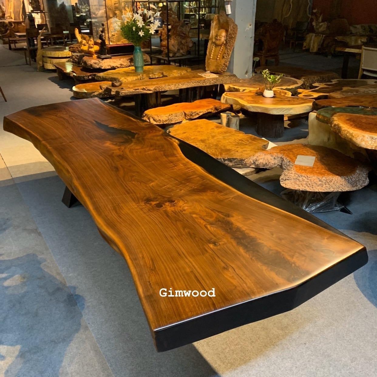 OEM SOLID WOOD DINING TABLE SLAB/ LIVE EDGE WALNUT/SAMAN/KHAYA TABLE TOP MANUFACTURED IN VIETNAM FACTORY WHATSAPP +84 373635126