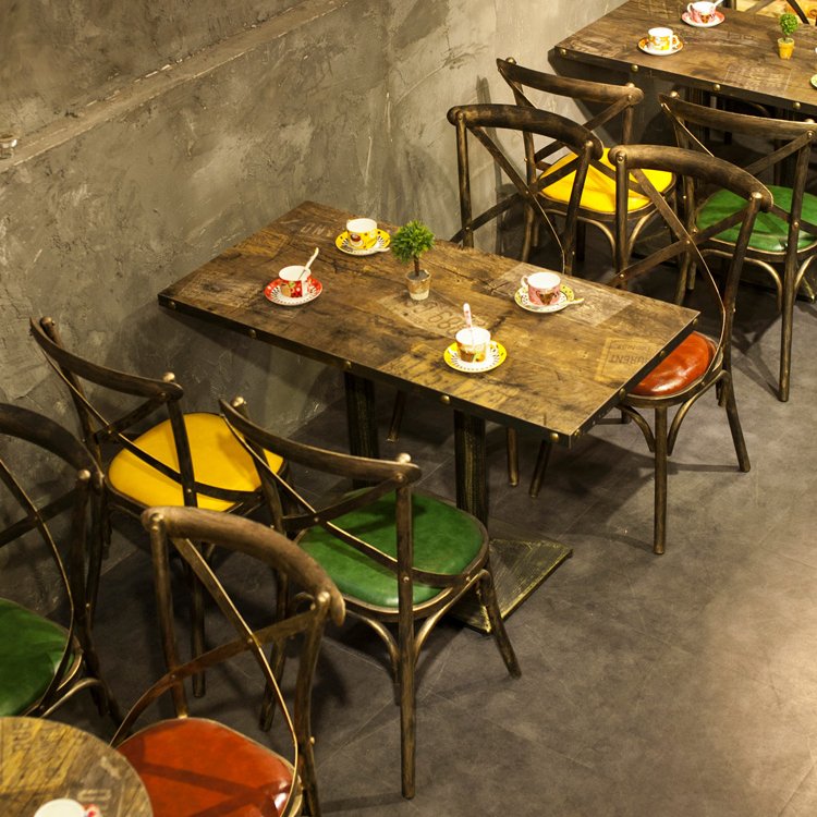 Hot Sale Simple Arm Metal Cafe Restaurant Chair Metal Frame Dining Industrial Vintage Chair for Dining Table