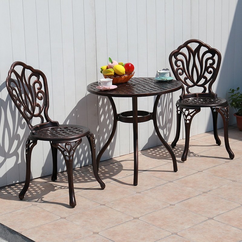 Foshan Premium Outdoor Bistro Dining Set Wedding Furniture European Cafe Outside Small Round Table 2 Seater Chairs