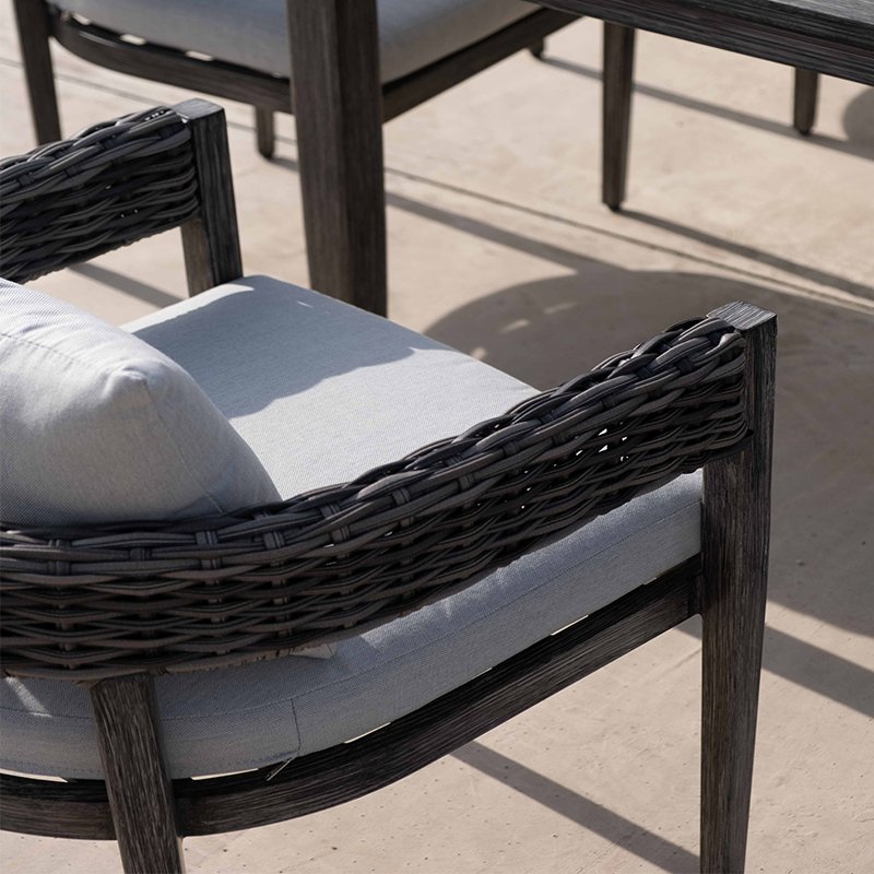 Factory sale comfortable outdoor dining sets 4-6 peoplepatio garden furniture PE wicker rattan dining table and chair set