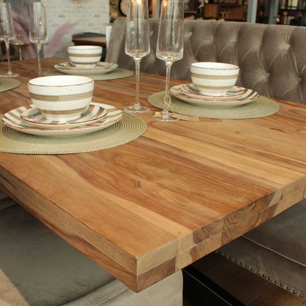 Modern Design Elegant Dining Tables made from Best Quality Mango Wood Top and Strong Iron Base Legs for Home Hotel Restaurant