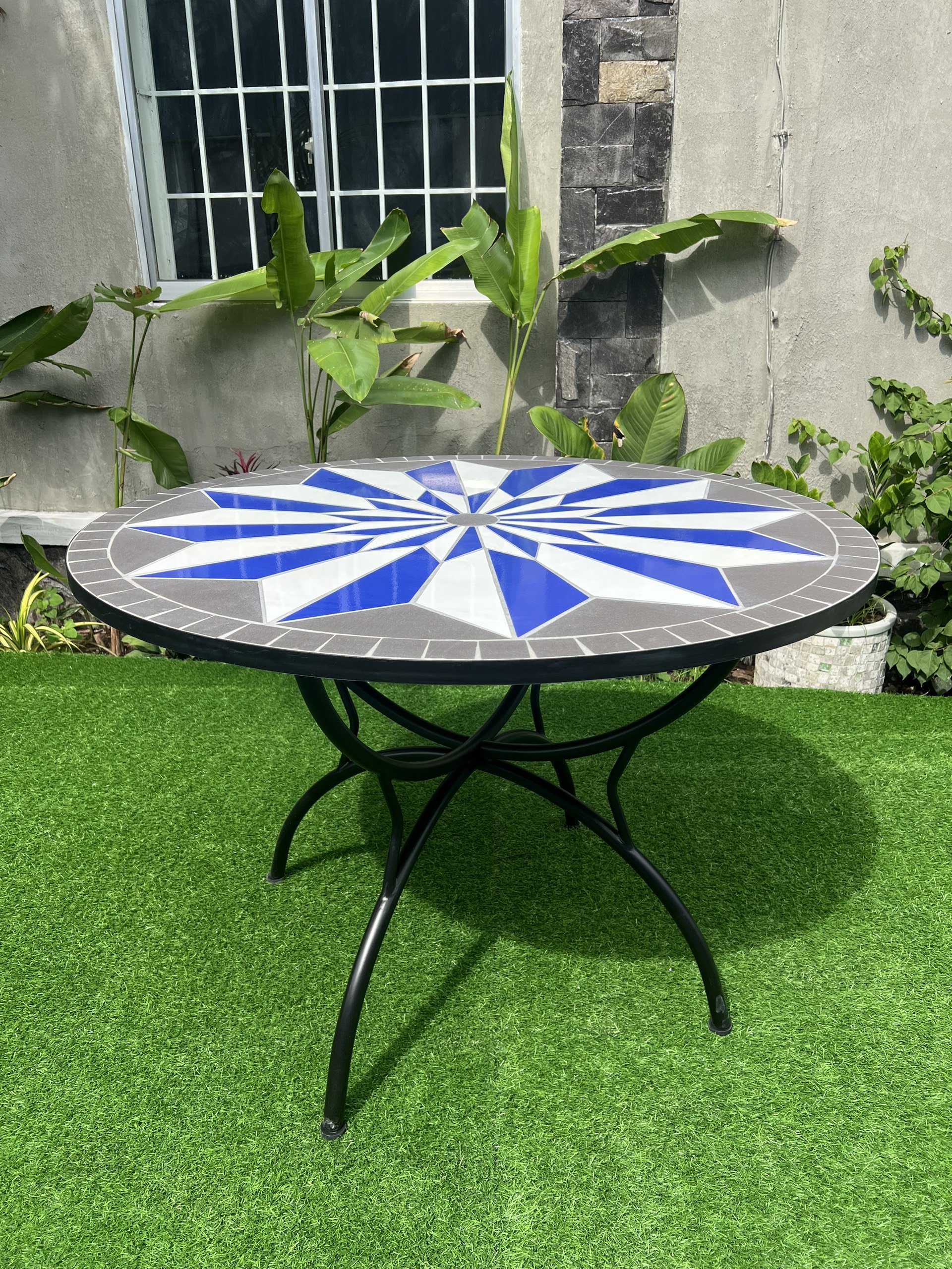 Modern Outdoor Garden Picnic Table with Iron Frame & Ceramic Tile Top Mosaic round Dining Table from Top Manufacturer