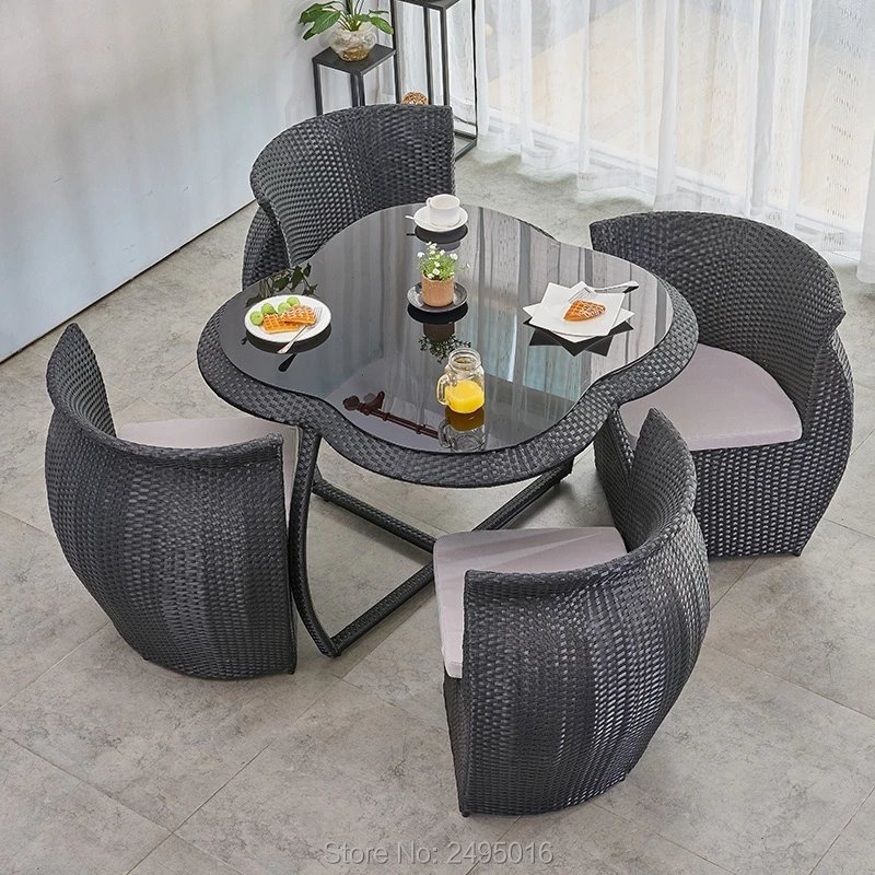Pe rattan and metal frame popular dining chair outdoor dining table set
