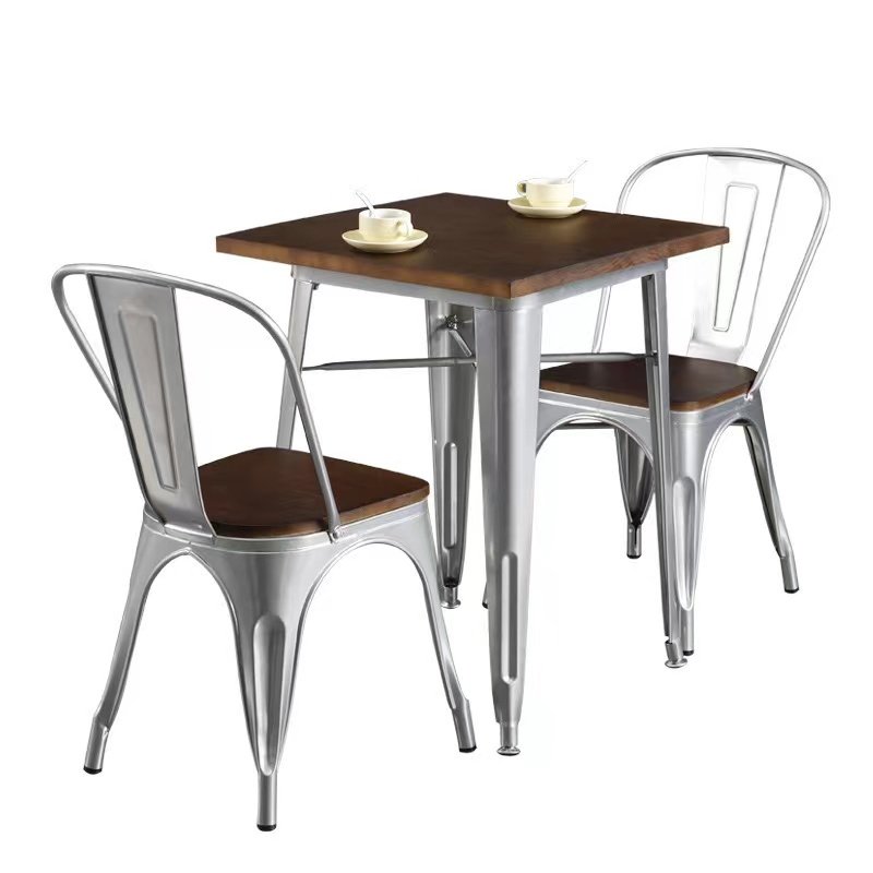 Industrial style cafe bar solid wood dining table and chair, retro American style iron dining table and chair set