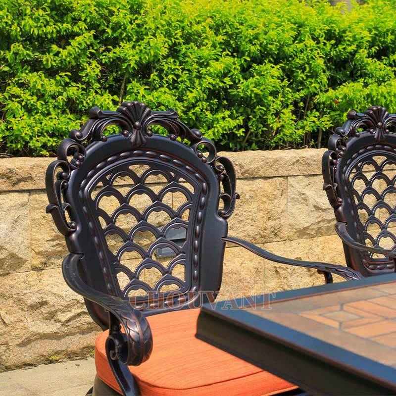 Factory cast aluminum outdoor chairs, dining tables, leisure courtyard cast aluminum tables and chairs