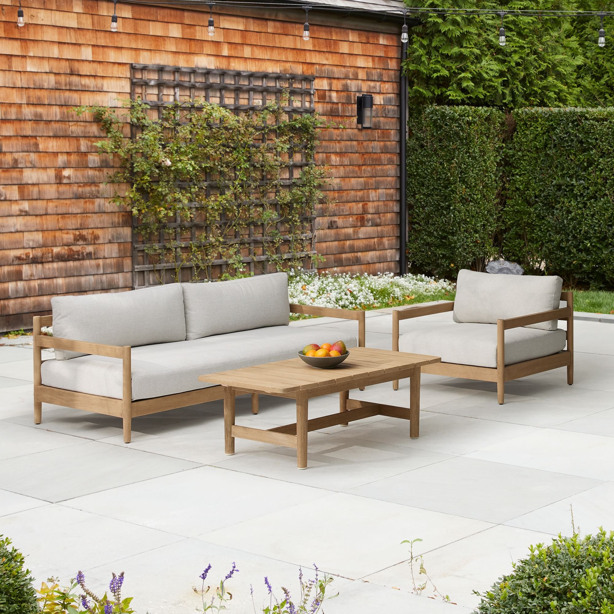 High Quality Solid Wood Teak Outdoor Furniture Durable and Strong Modern Patio Garden Sectional Sofa Chair for Home and Hotel