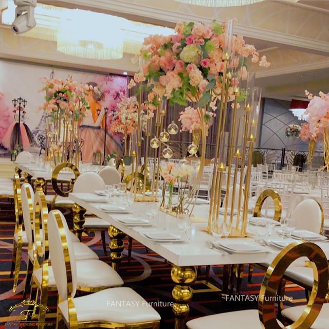 New design luxury banquet hall white mdf top gold base 10 chairs center dining table
