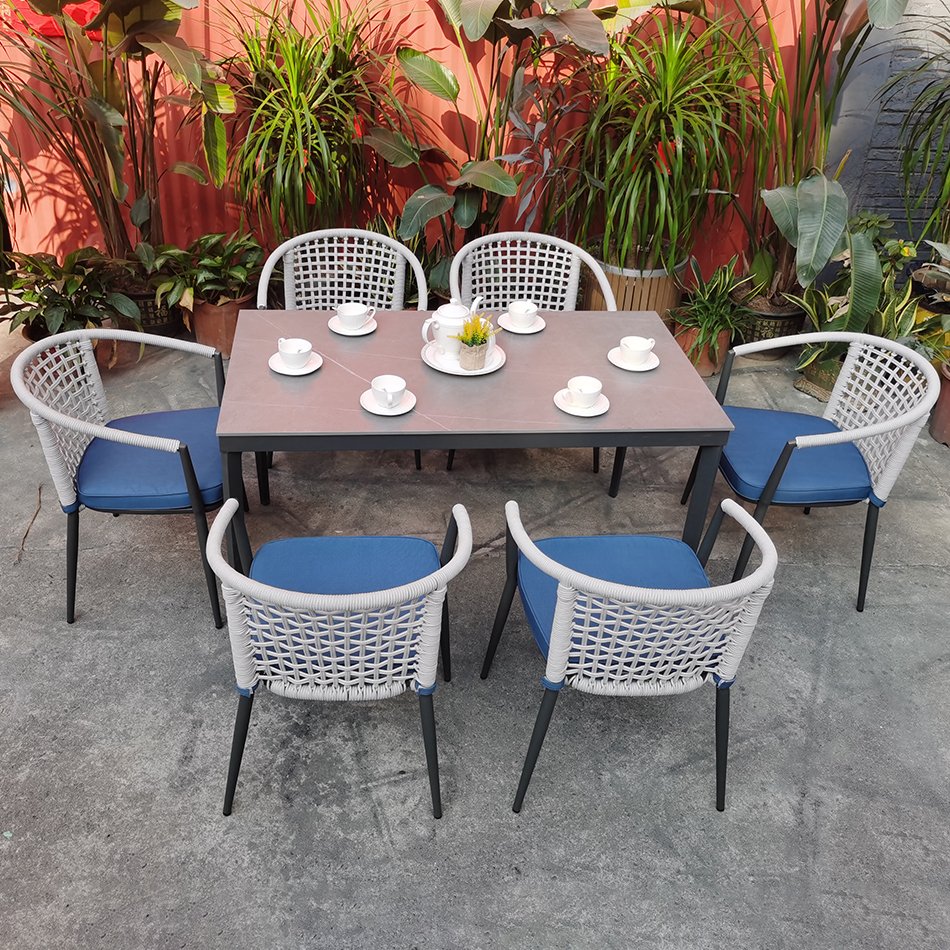 Traditional and Modern Outdoor Patio Dining Furniture Eco-Friendly Aluminum Frame Tables and Chairs for Courtyards and Villas