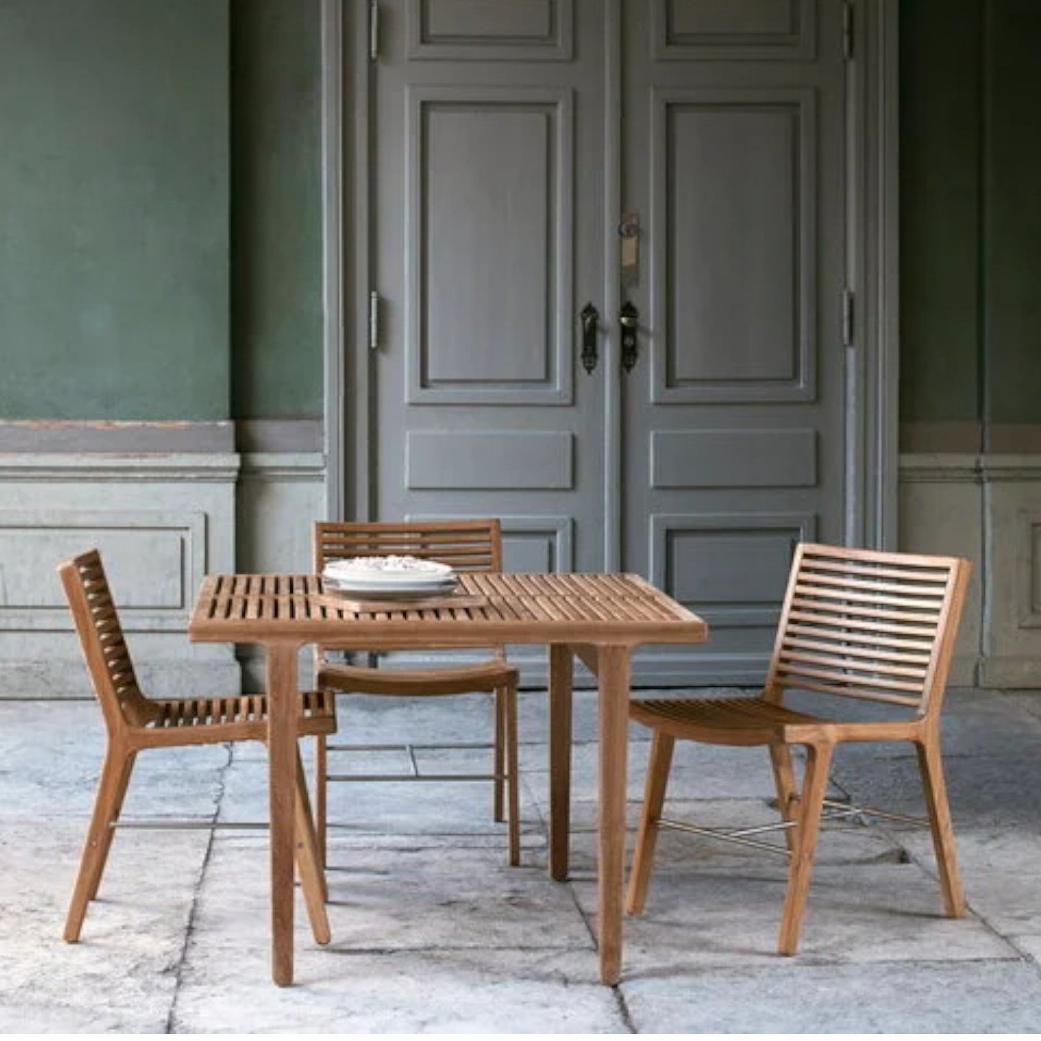 Quality Wooden Square Dining Table and Chairs Set made Smooth Sanding Core Teak A For Luxury Restaurant Cafe Dining Room Set