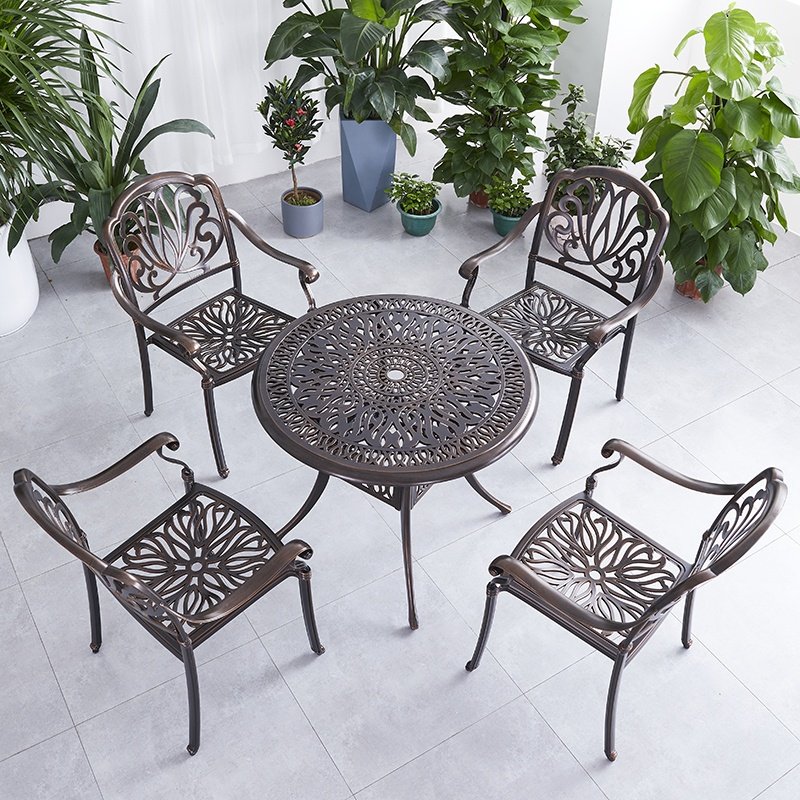 Outdoor Luxury Dining Table Set Umbrella 4 Seater Events Terrace Modern Cast Aluminum Garden Round Table and Chairs